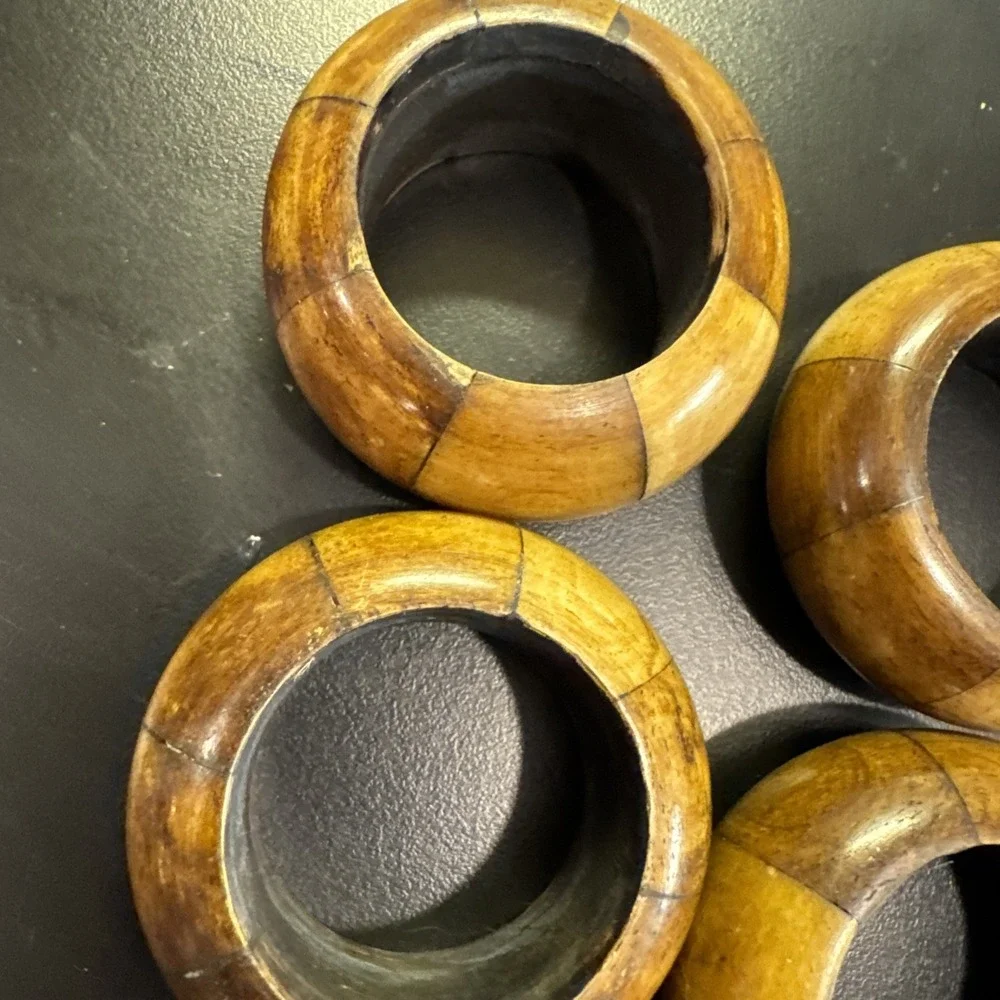 Vintage Mid Century Bone Napkin‎ Rings 4 Piece Set  Ring Napkins Mitchen Table